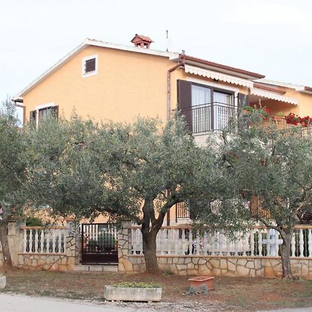 Lily'S Lovely Apartments Фажана Екстер'єр фото