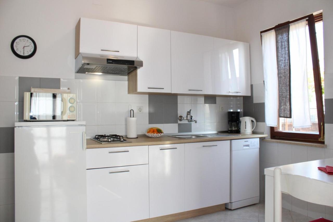 Lily'S Lovely Apartments Фажана Екстер'єр фото