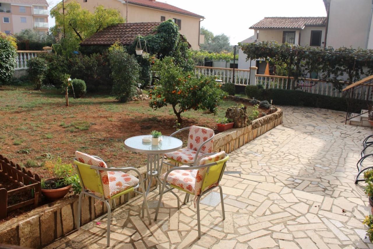 Lily'S Lovely Apartments Фажана Екстер'єр фото