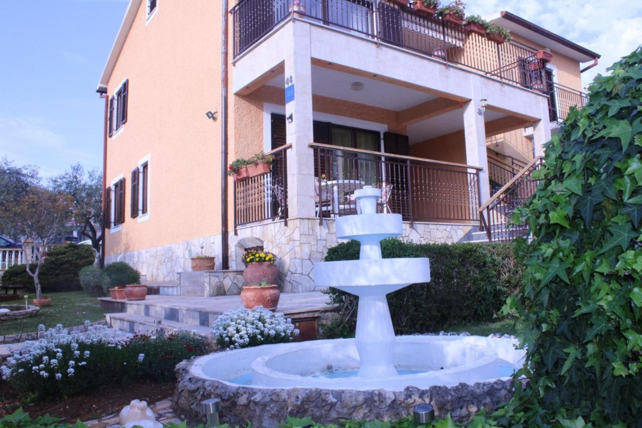 Lily'S Lovely Apartments Фажана Екстер'єр фото