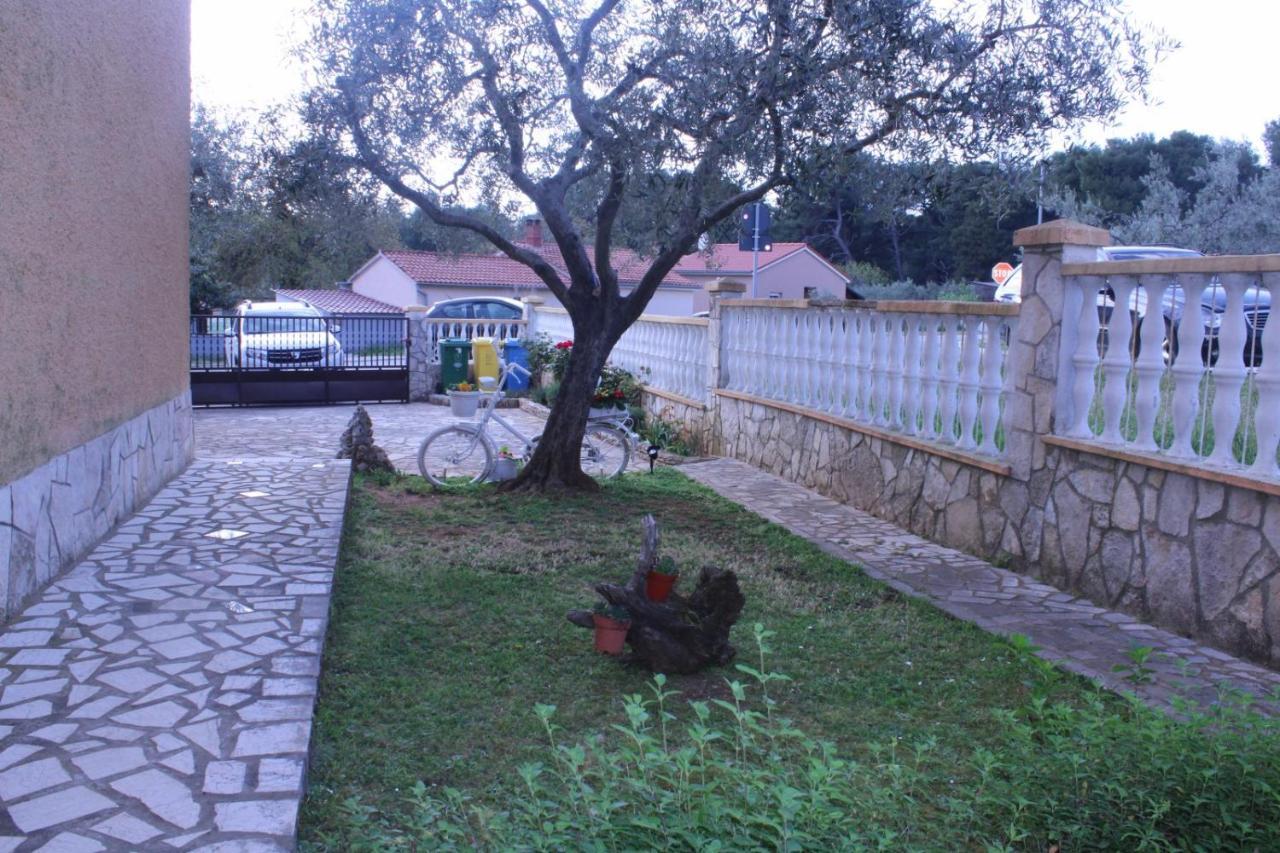 Lily'S Lovely Apartments Фажана Екстер'єр фото
