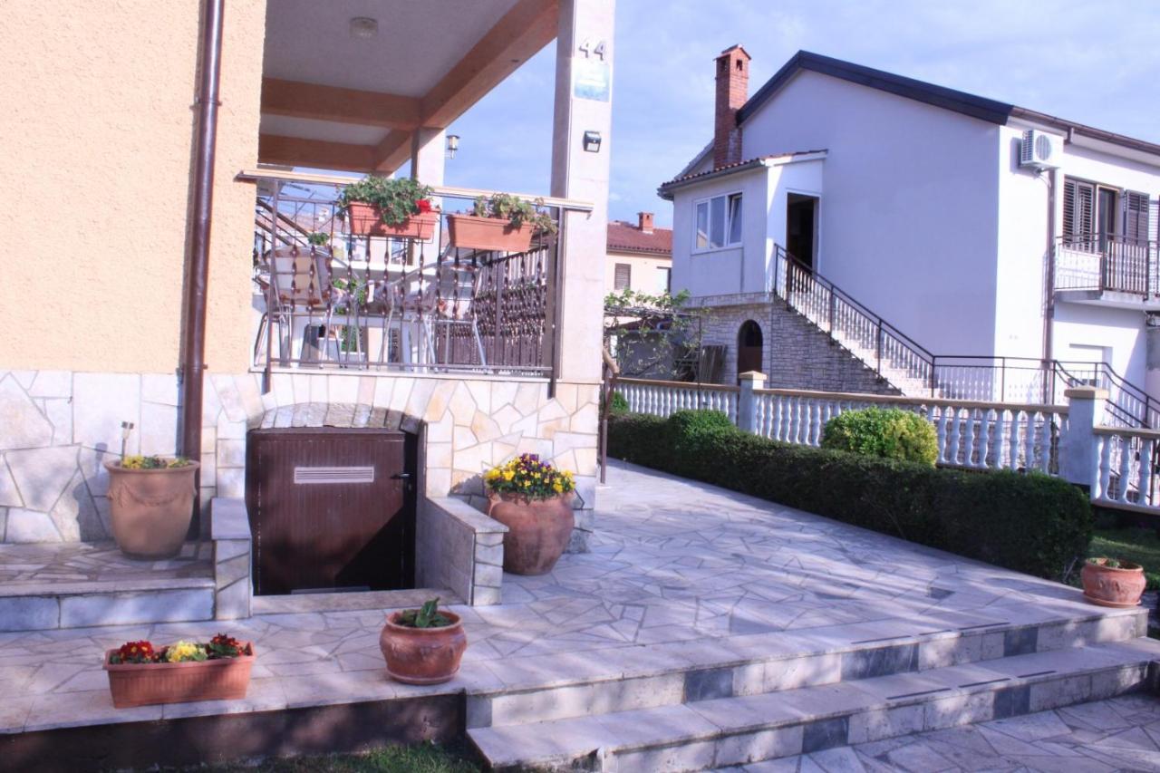 Lily'S Lovely Apartments Фажана Екстер'єр фото