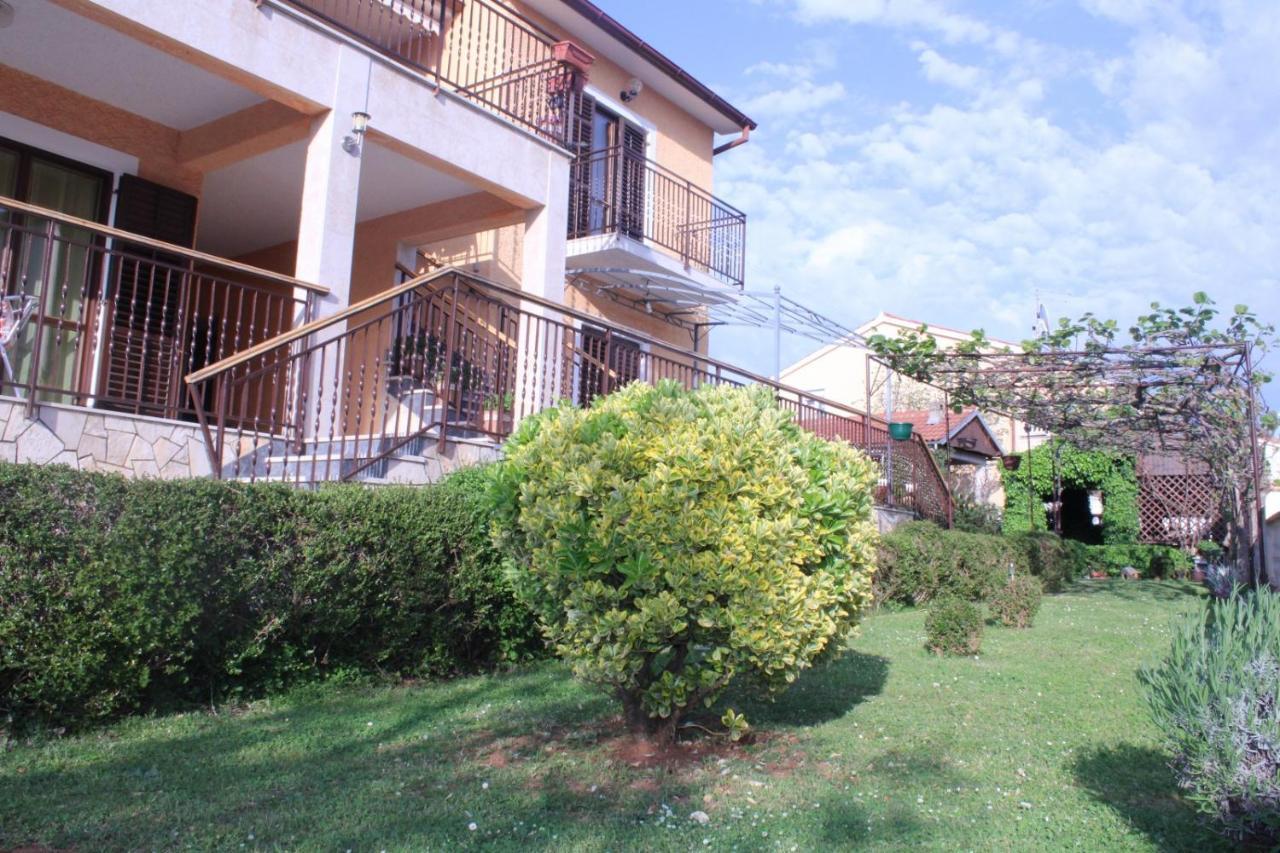 Lily'S Lovely Apartments Фажана Екстер'єр фото